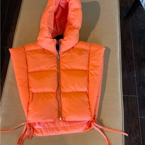 Puffer vest and crop top